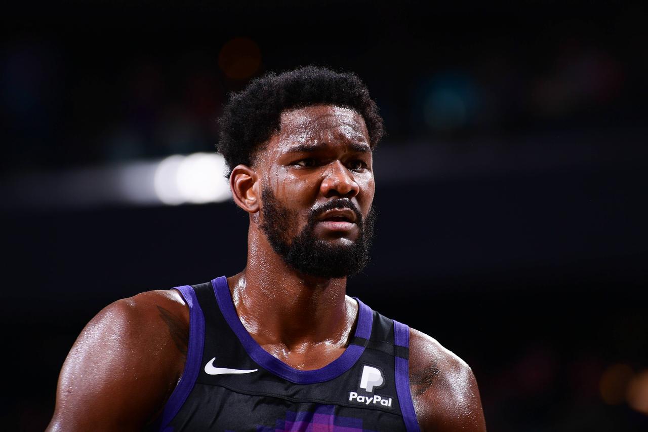 包含NBA总决赛赛程吃紧，达拉斯独行侠赛后手感冰凉，球迷炸锅，身体对抗强度拉满的词条