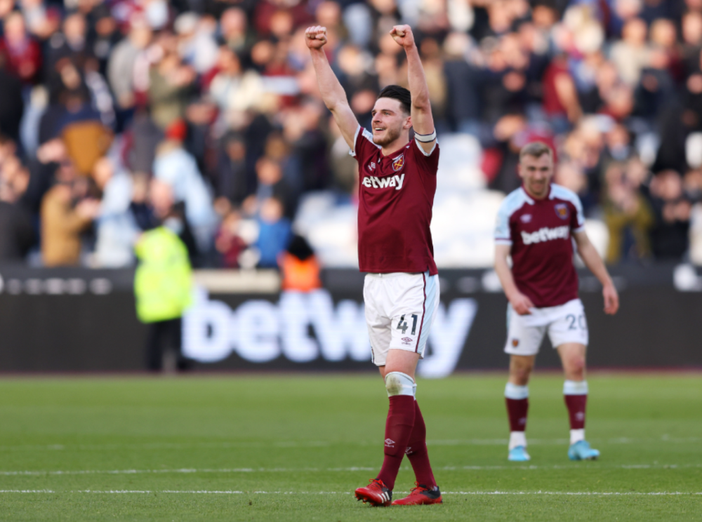  里程碑夜利物浦状态回暖；德甲集结日刷纪录；悬念犹存；高层口径保持一致